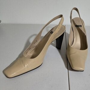 Stuart Weitzma Vintage Sling Back Square Toe Office Career Leather Heel Size 8.5